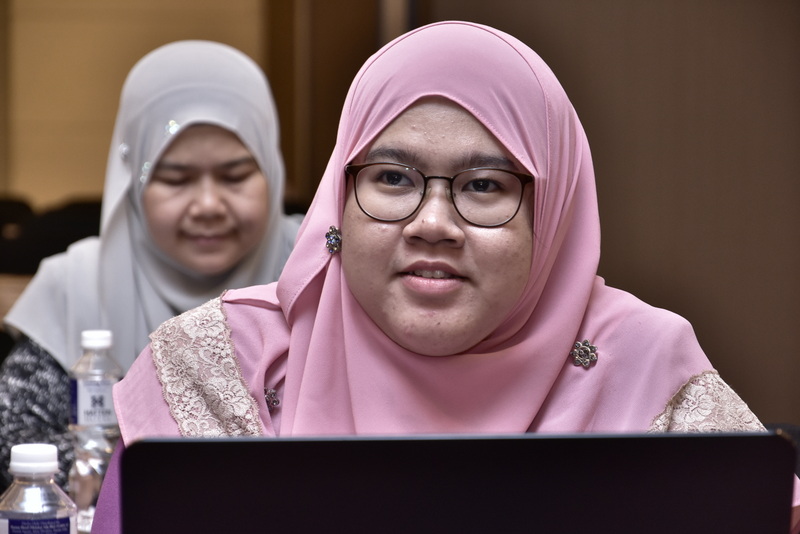 UKM 5452